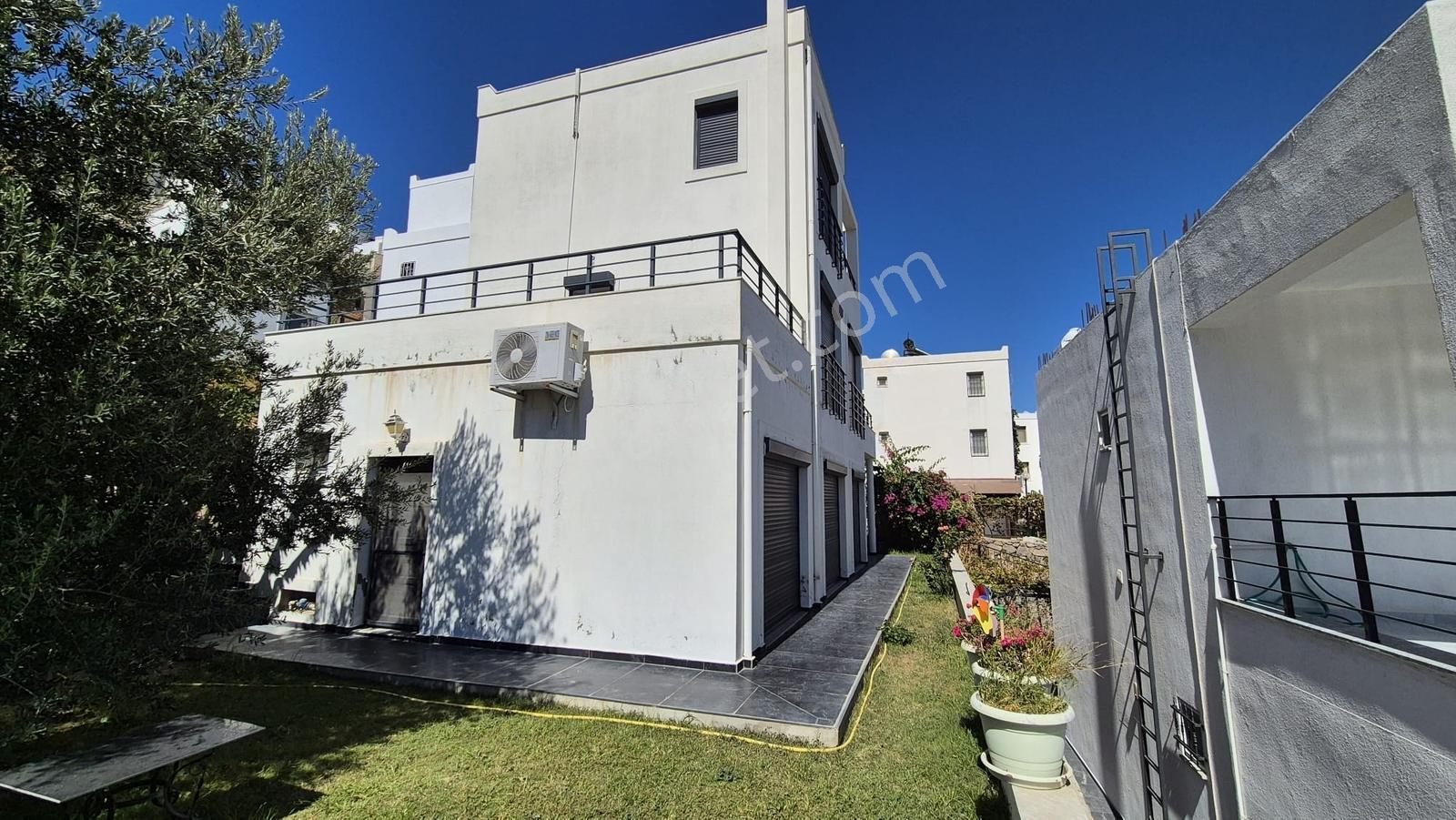 Bodrum Deniz Manzaralı Plajlı Sitede Müstakil Bahçeli Villa — fotoğraf 49