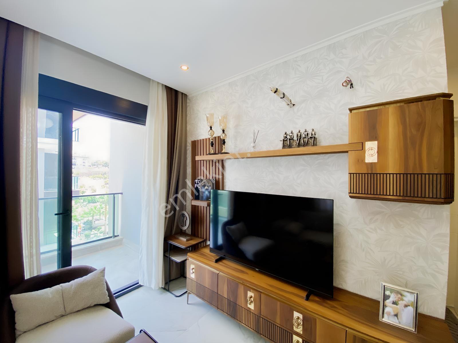 Alanya Oba'da 3 Yaşında Kapalı Havuzlu Sitede Full Eşyalı 1+1 — fotoğraf 7