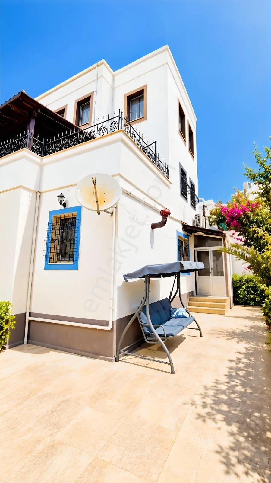 Bodrum Merkezi Lokasyon Müstakil Bahçeli, Müstakil Girişli 2+1 — fotoğraf 3