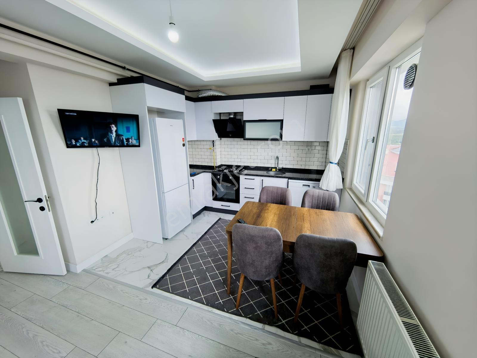 Kuzeykent Irmak Sitesinde Kapalı Garajlı Eşyalı Satılık 2+1daire — fotoğraf 6