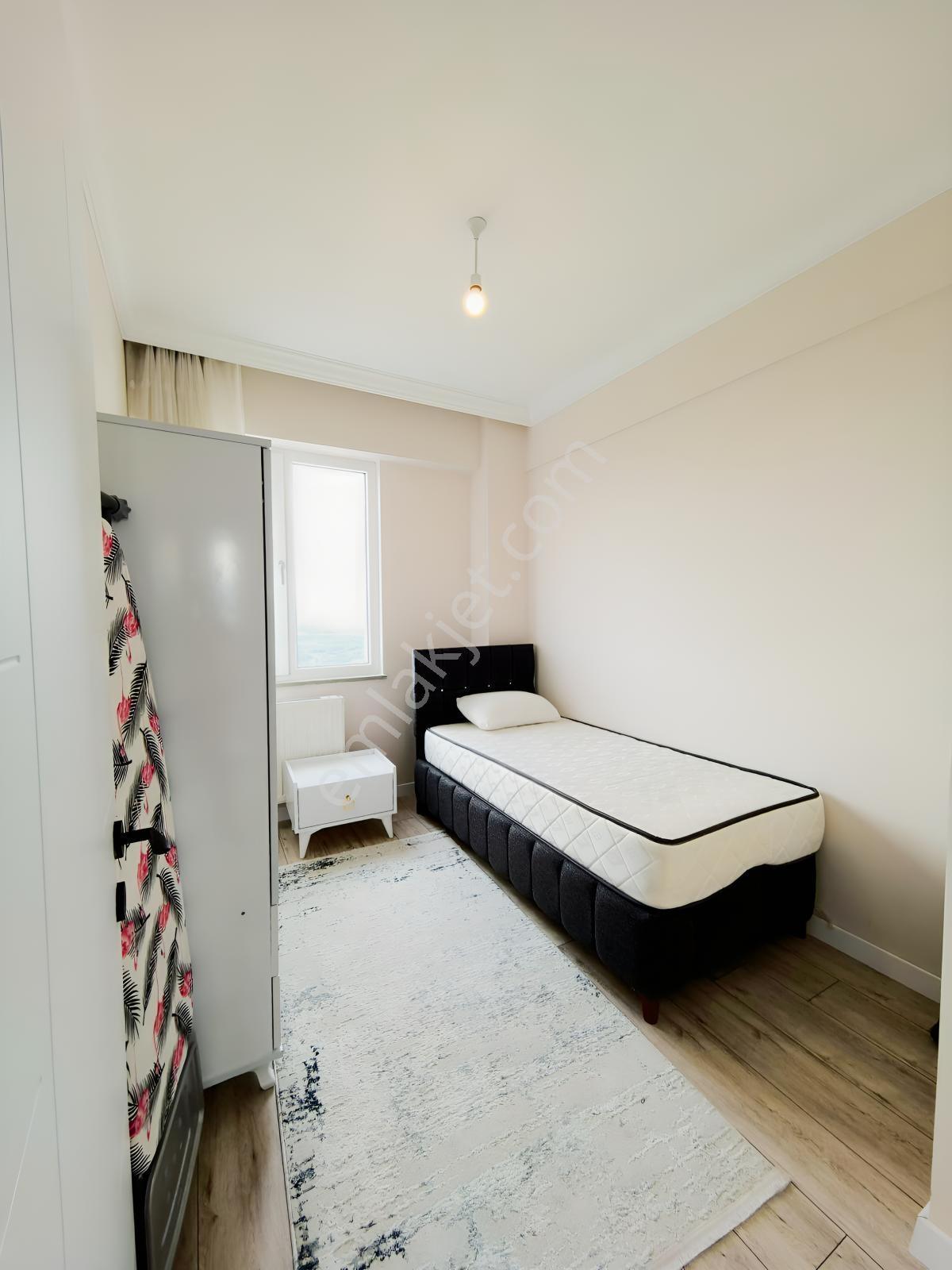 Kuzeykent Irmak Sitesinde Kapalı Garajlı Eşyalı Satılık 2+1daire — fotoğraf 13