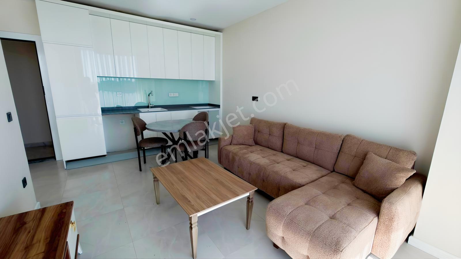 Alanya Avsallar'da Yeni Binada Aktiviteli Sitede Mobilyalı 1+1 — fotoğraf 3