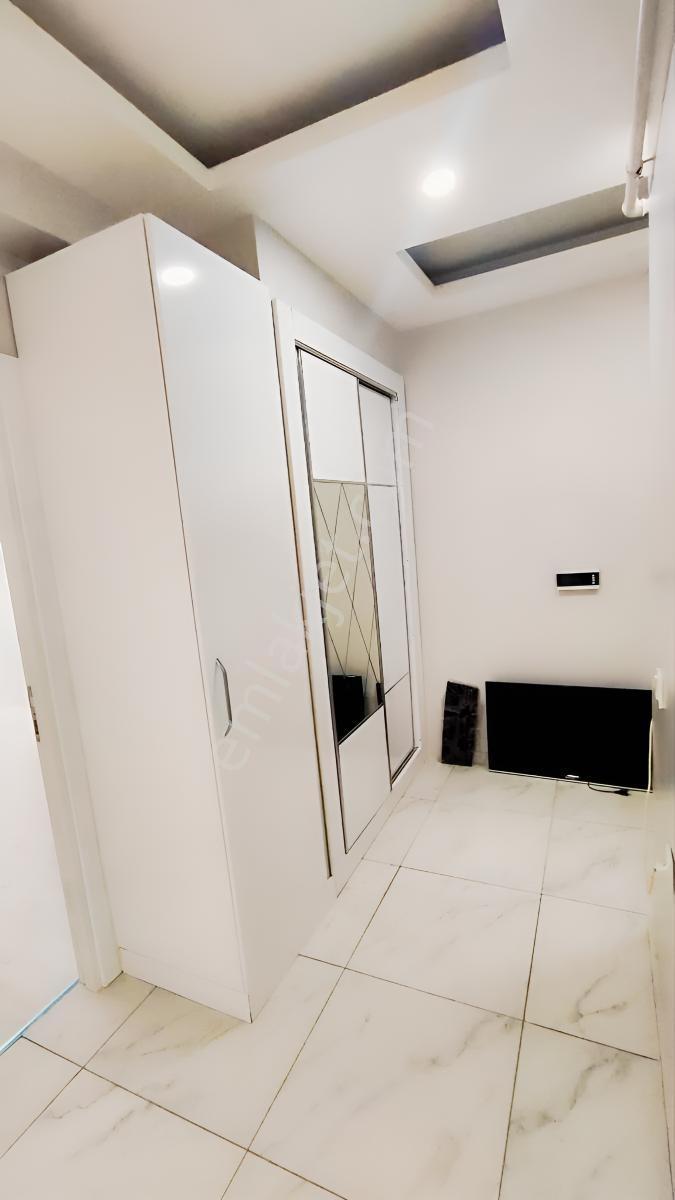 Heskif Caddesinde Acil Satılık Yüzme Havuzlu 3+1 Daire — fotoğraf 15