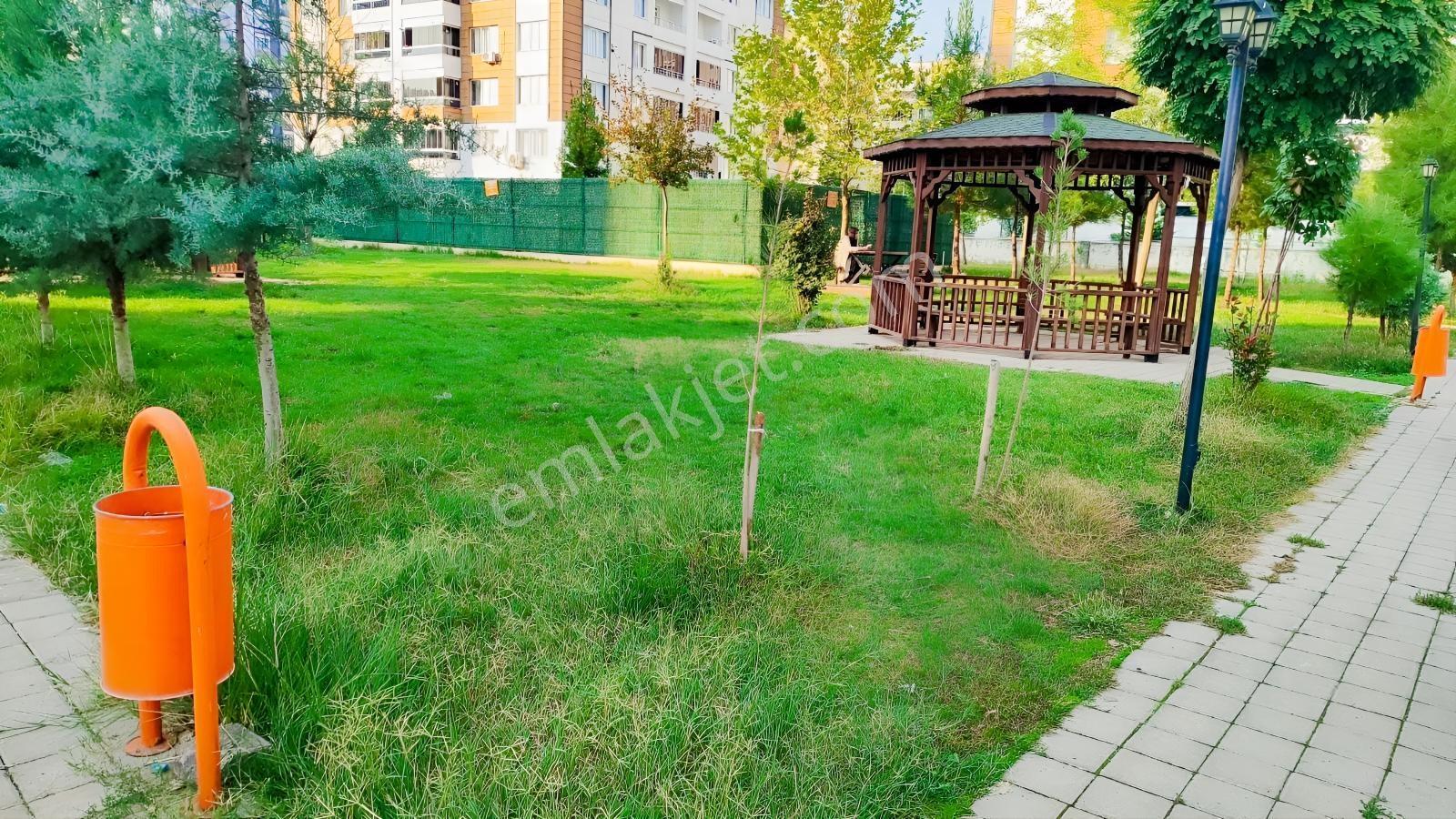 Heskif Caddesinde Acil Satılık Yüzme Havuzlu 3+1 Daire — fotoğraf 18