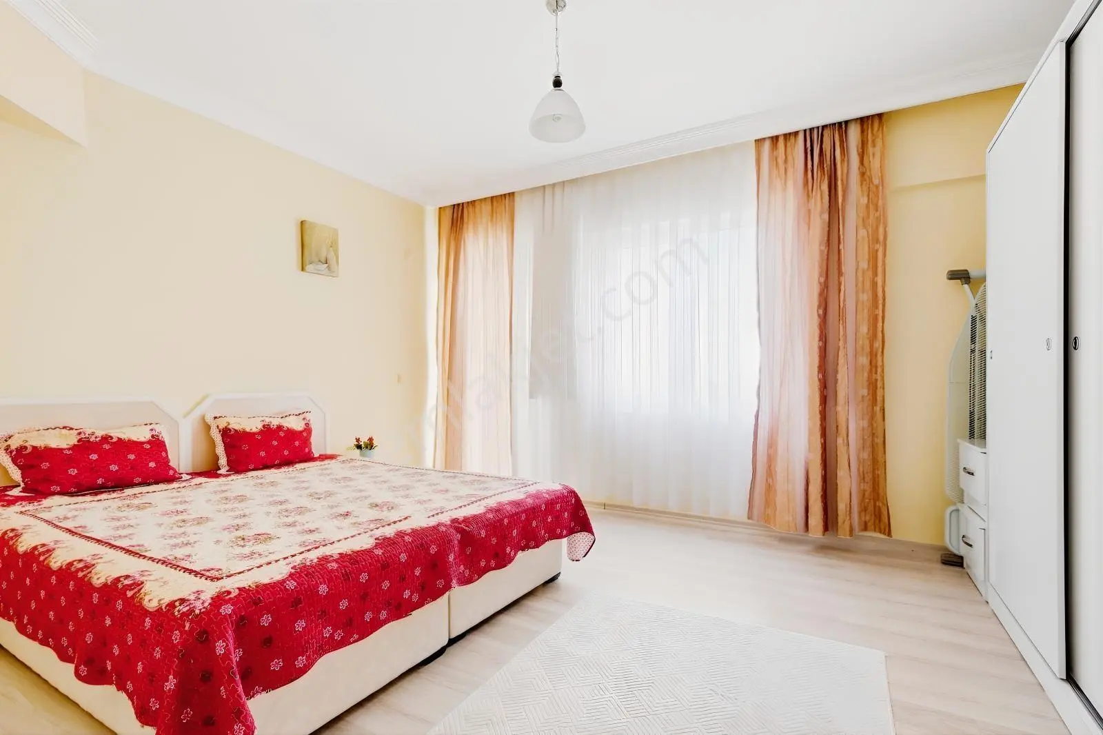 Alanya Merkez Cumhuriyet'te Denize 250 M 190 M² Eşyalı 3+1 — fotoğraf 9