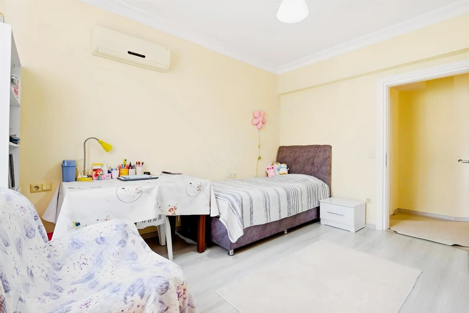 Alanya Merkez Cumhuriyet'te Denize 250 M 190 M² Eşyalı 3+1 — fotoğraf 11