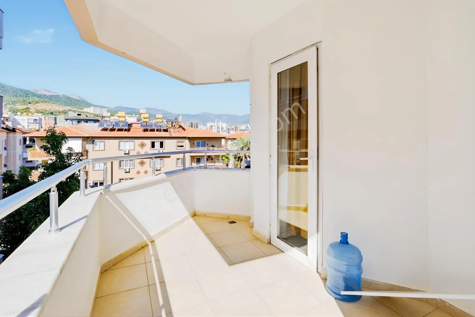 Alanya Merkez Cumhuriyet'te Denize 250 M 190 M² Eşyalı 3+1 — fotoğraf 19
