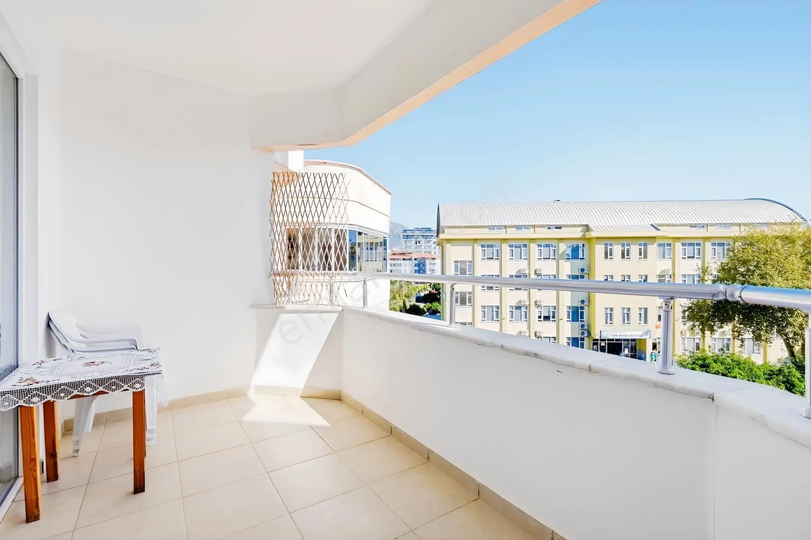 Alanya Merkez Cumhuriyet'te Denize 250 M 190 M² Eşyalı 3+1 — fotoğraf 20