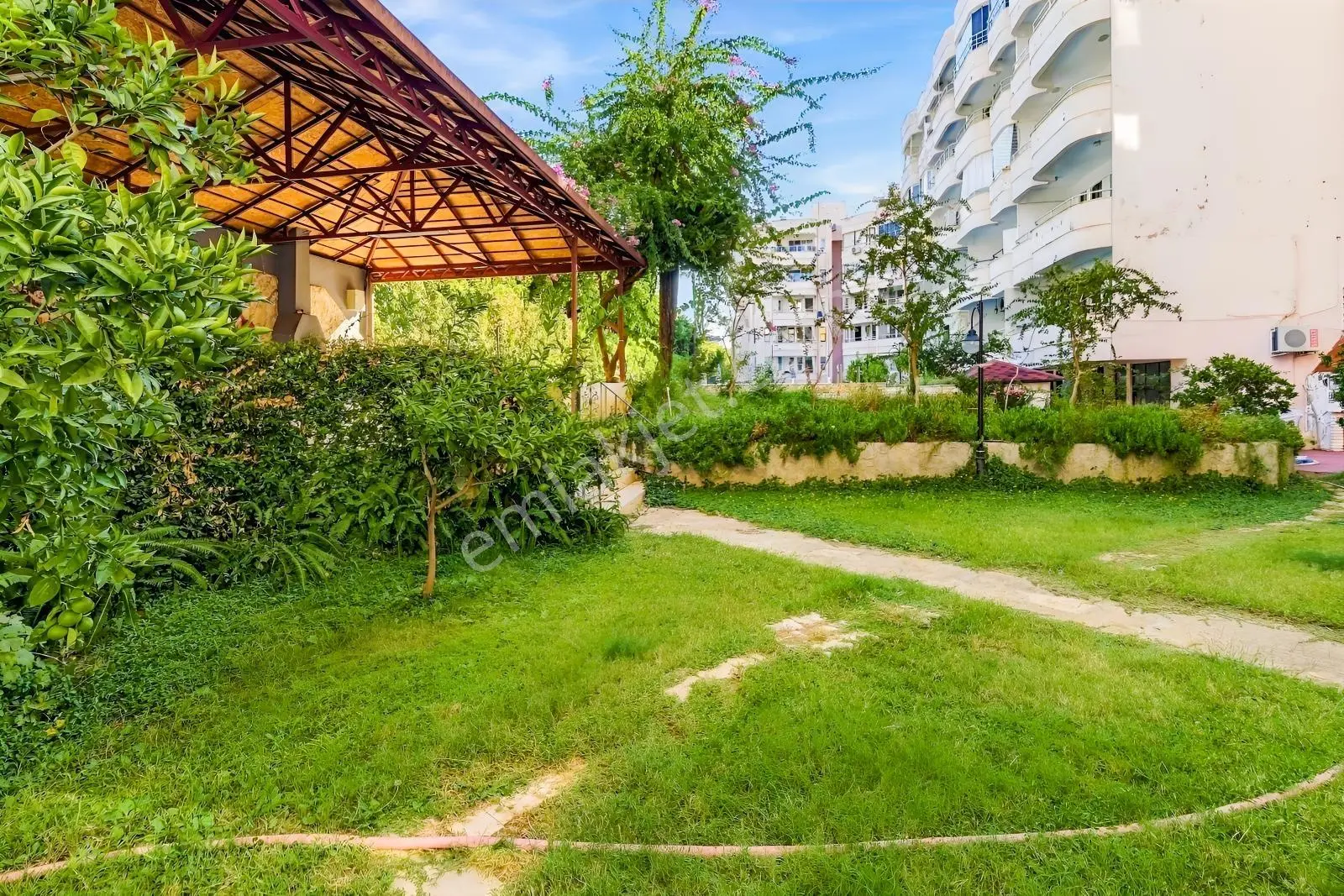 Alanya Merkez Cumhuriyet'te Denize 250 M 190 M² Eşyalı 3+1 — fotoğraf 28