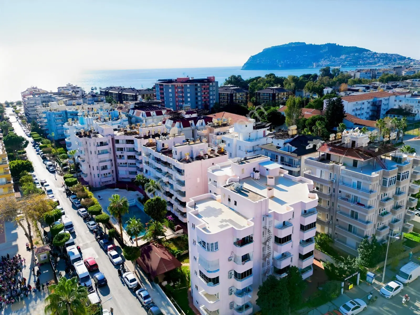 Alanya Merkez Cumhuriyet'te Denize 250 M 190 M² Eşyalı 3+1 — fotoğraf 30