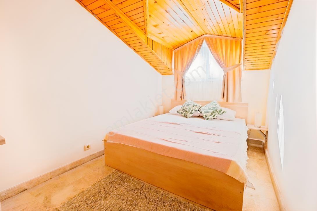 Alanya Cikcilli'de Deniz Manzaralı 220 M² Eşyalı 4+1 Dubleks — fotoğraf 8