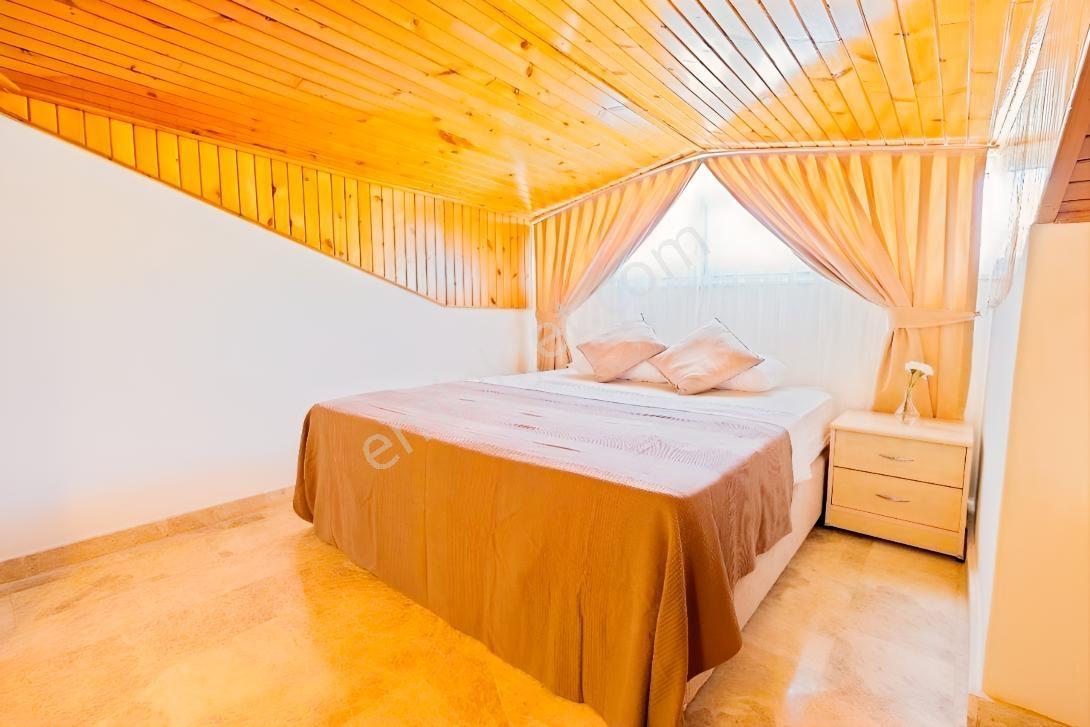 Alanya Cikcilli'de Deniz Manzaralı 220 M² Eşyalı 4+1 Dubleks — fotoğraf 9