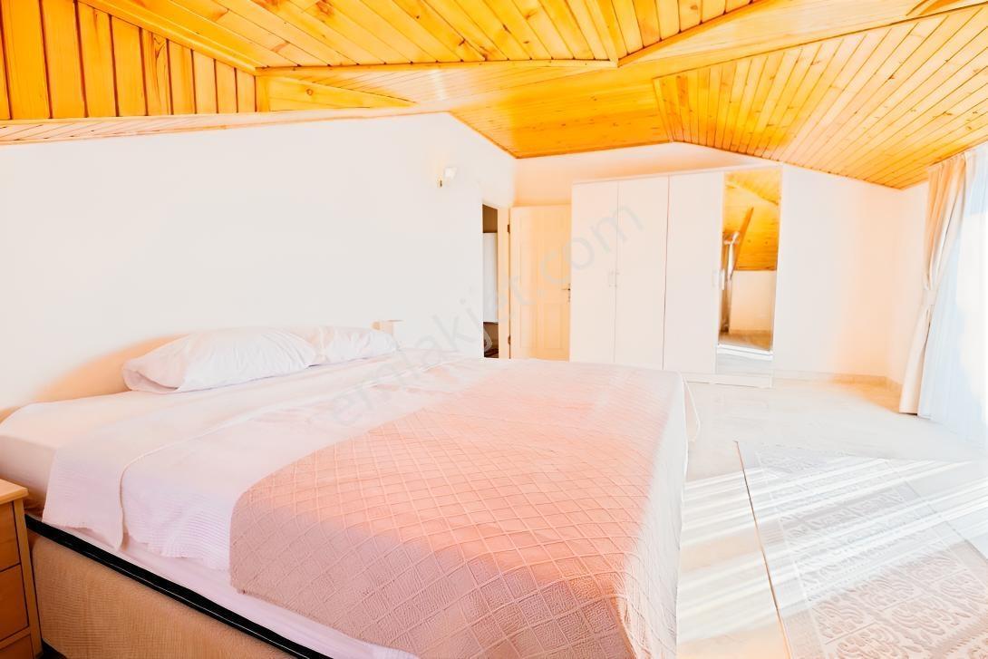 Alanya Cikcilli'de Deniz Manzaralı 220 M² Eşyalı 4+1 Dubleks — fotoğraf 10