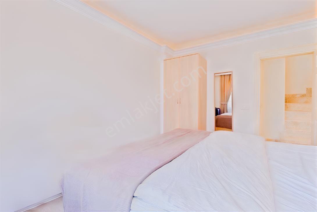 Alanya Cikcilli'de Deniz Manzaralı 220 M² Eşyalı 4+1 Dubleks — fotoğraf 14