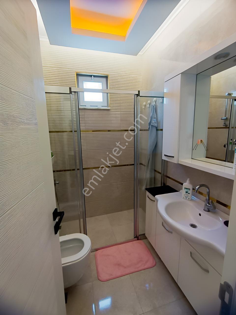 Alanya Mahmutlar'da Kapalı Havuzlu Sitede 2 Balkonlu Eşyalı 1+1 — fotoğraf 9