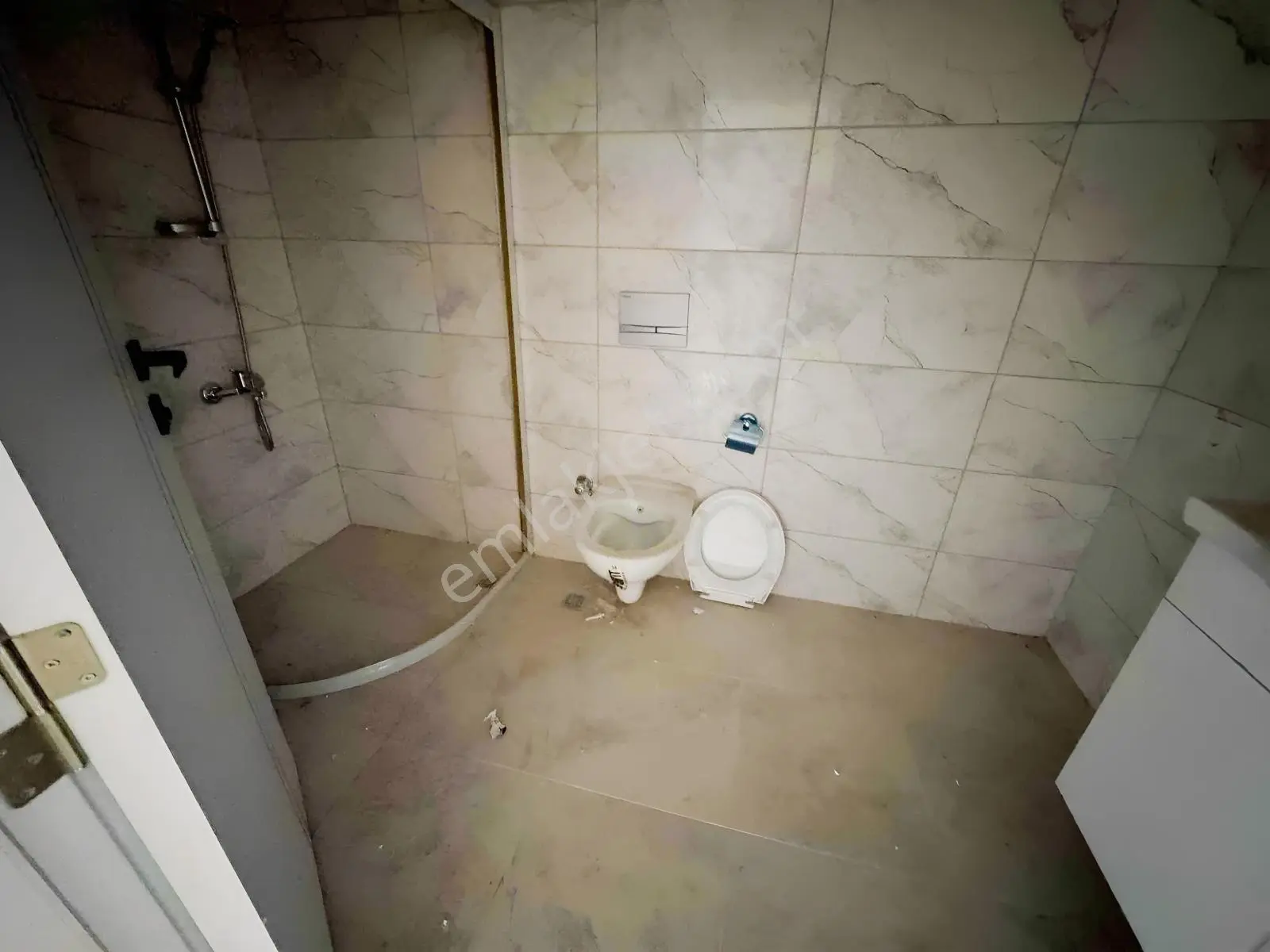 Yalıncak Mh Satılık Giriş Kat 3+1 — fotoğraf 10
