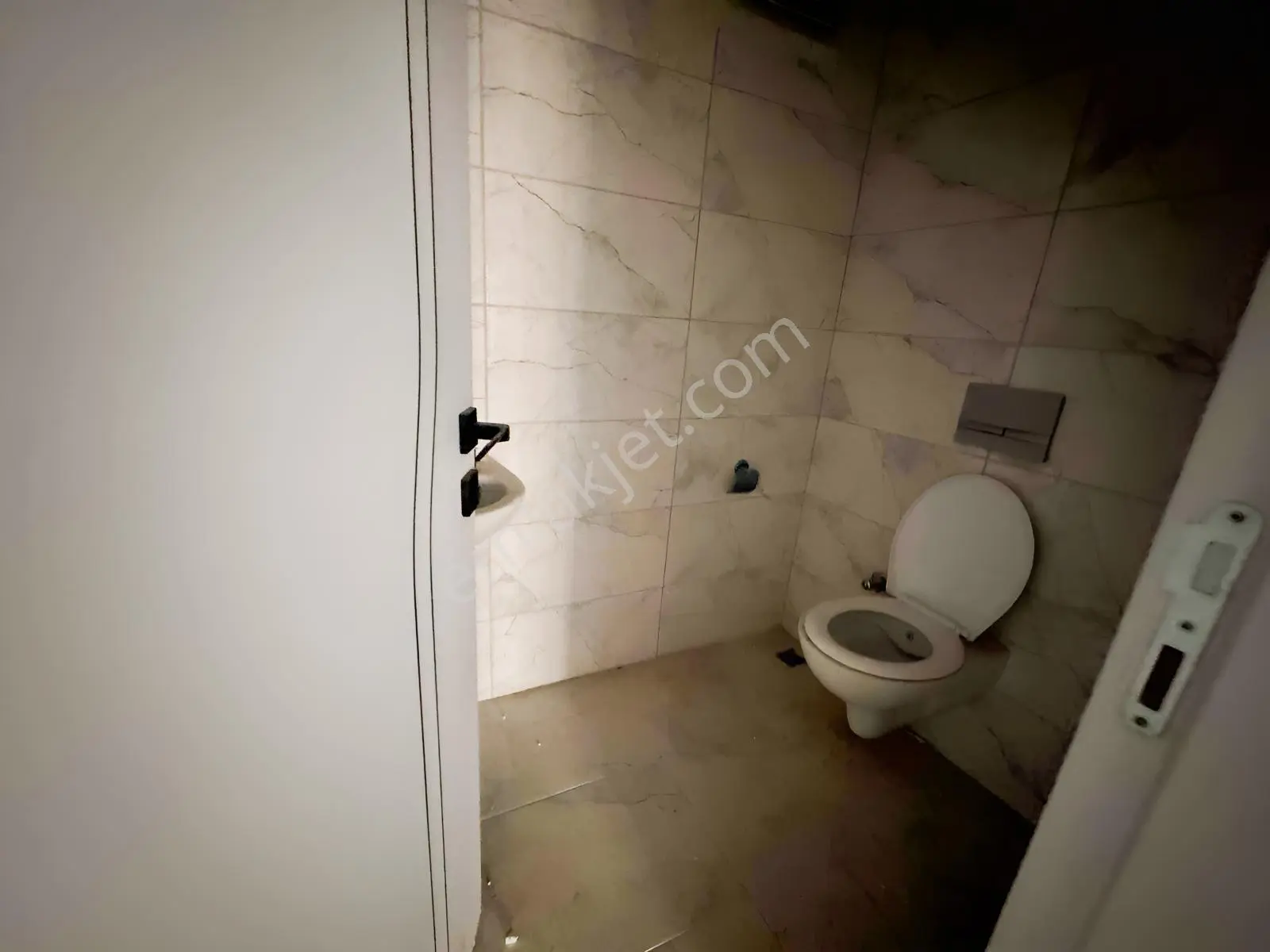 Yalıncak Mh Satılık Giriş Kat 3+1 — fotoğraf 12