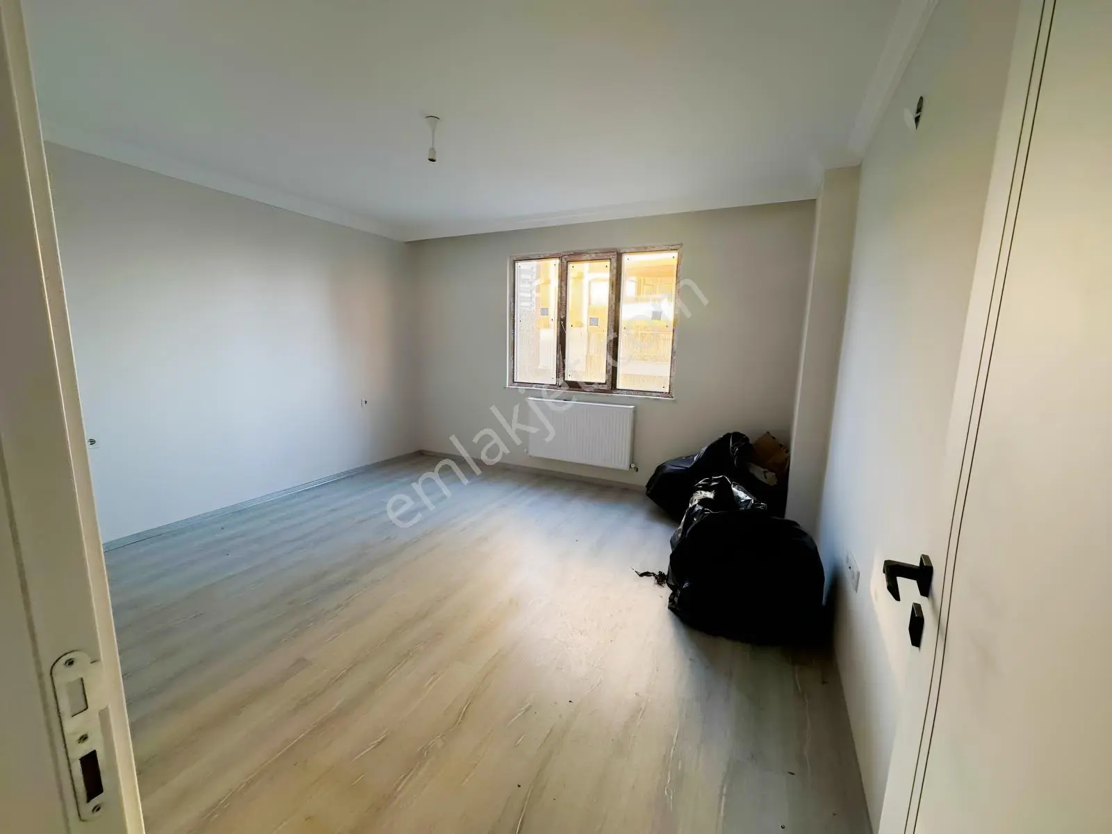 Yalıncak Mh Satılık Giriş Kat 3+1 — fotoğraf 22
