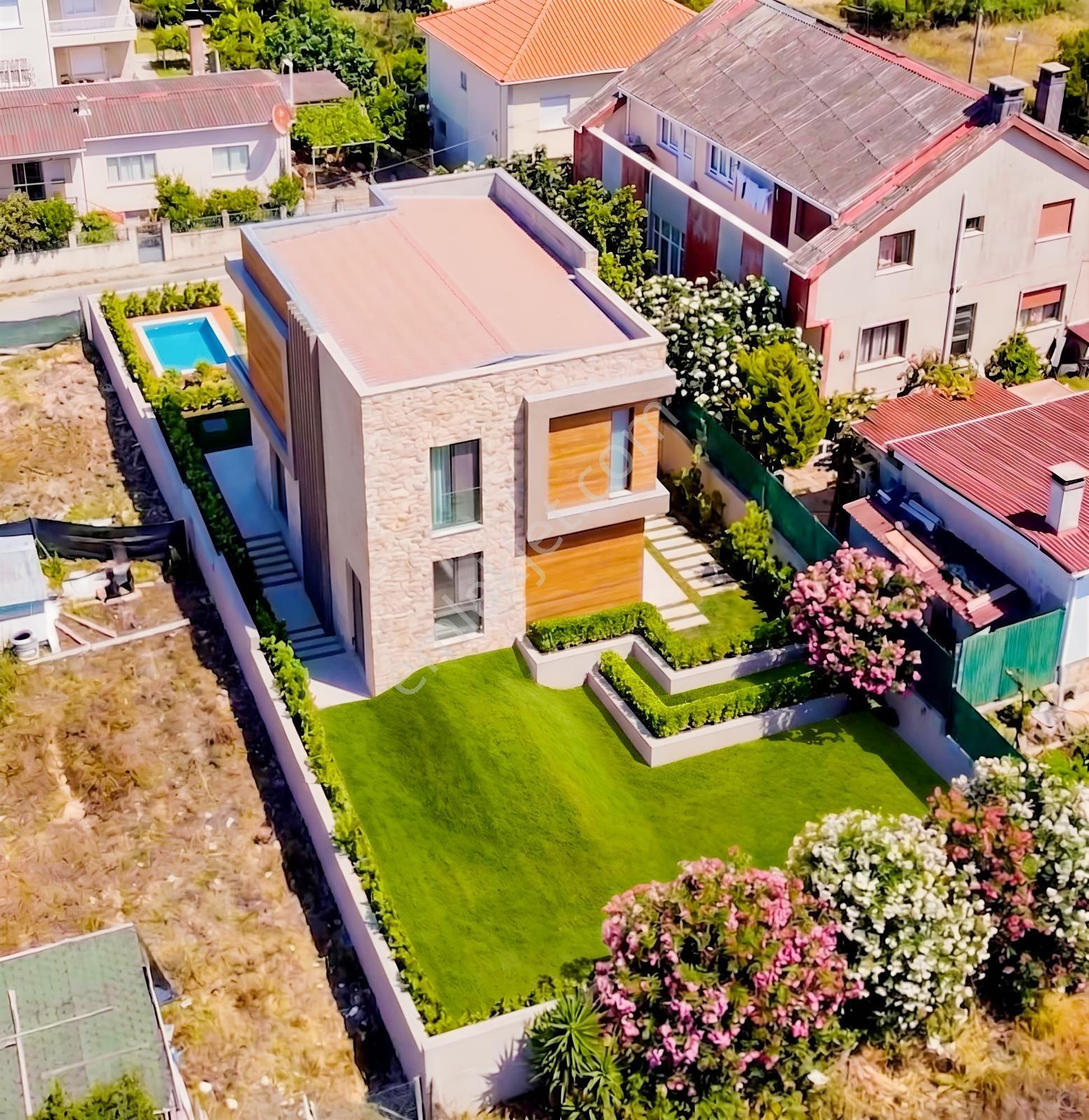 Taşoluk'Ta Hazır Ruhsatıyla Zaman Kazandıran 326,57 M² Arsa