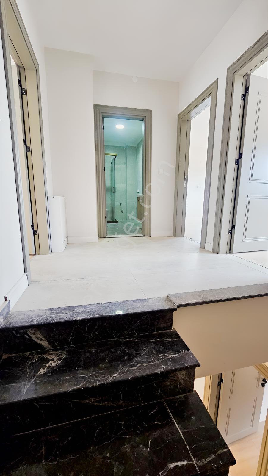 Gebze Hacıhalilde Yazı Caddesinde Satılık 4+1 Dubleks Daire — fotoğraf 12
