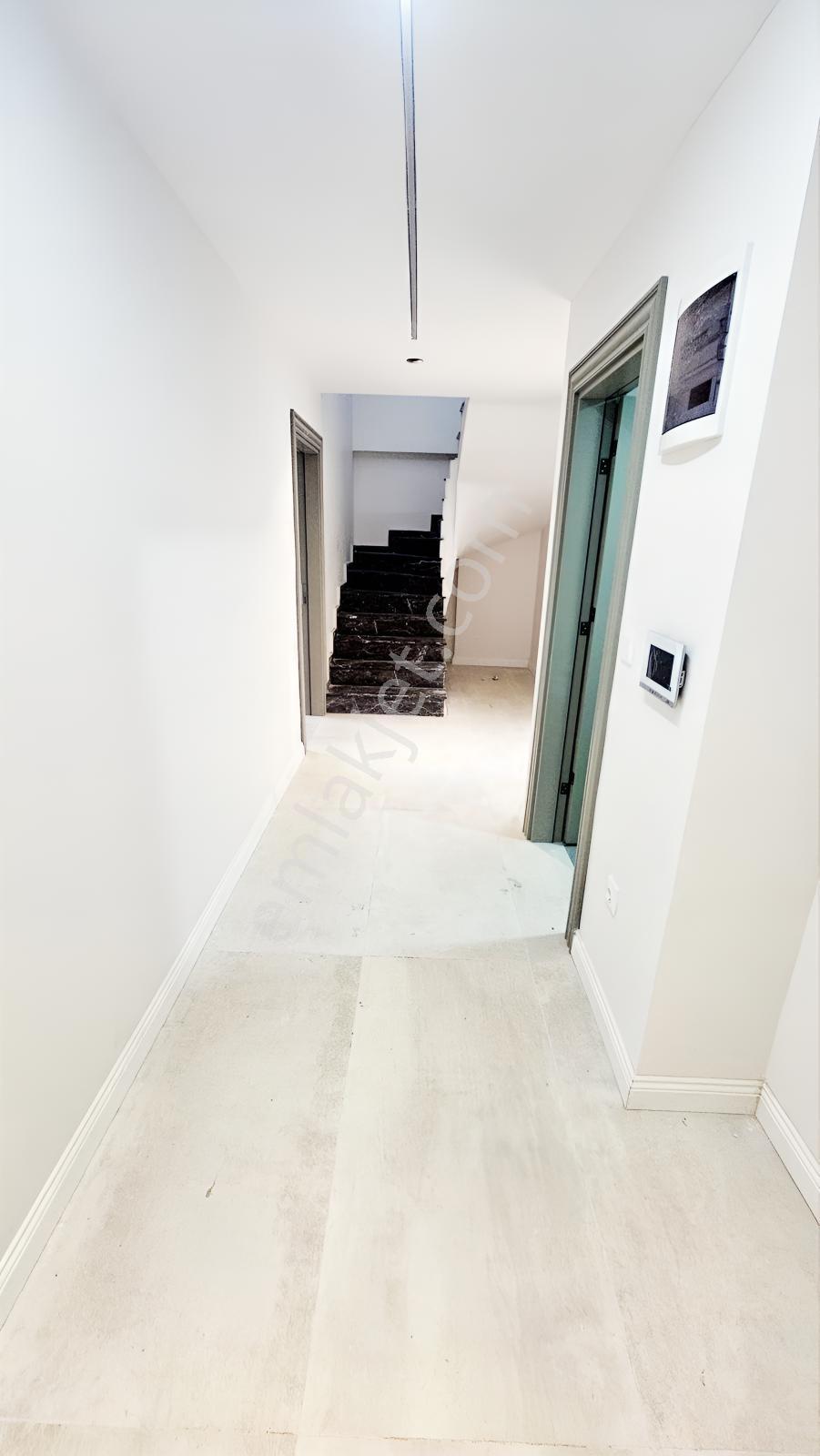 Gebze Hacıhalilde Yazı Caddesinde Satılık 4+1 Dubleks Daire — fotoğraf 15