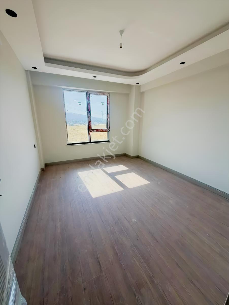 Kökoğlu Gayrimenkul'den Akkent'te Site İçi Arakat Lüks 3+1 — fotoğraf 4