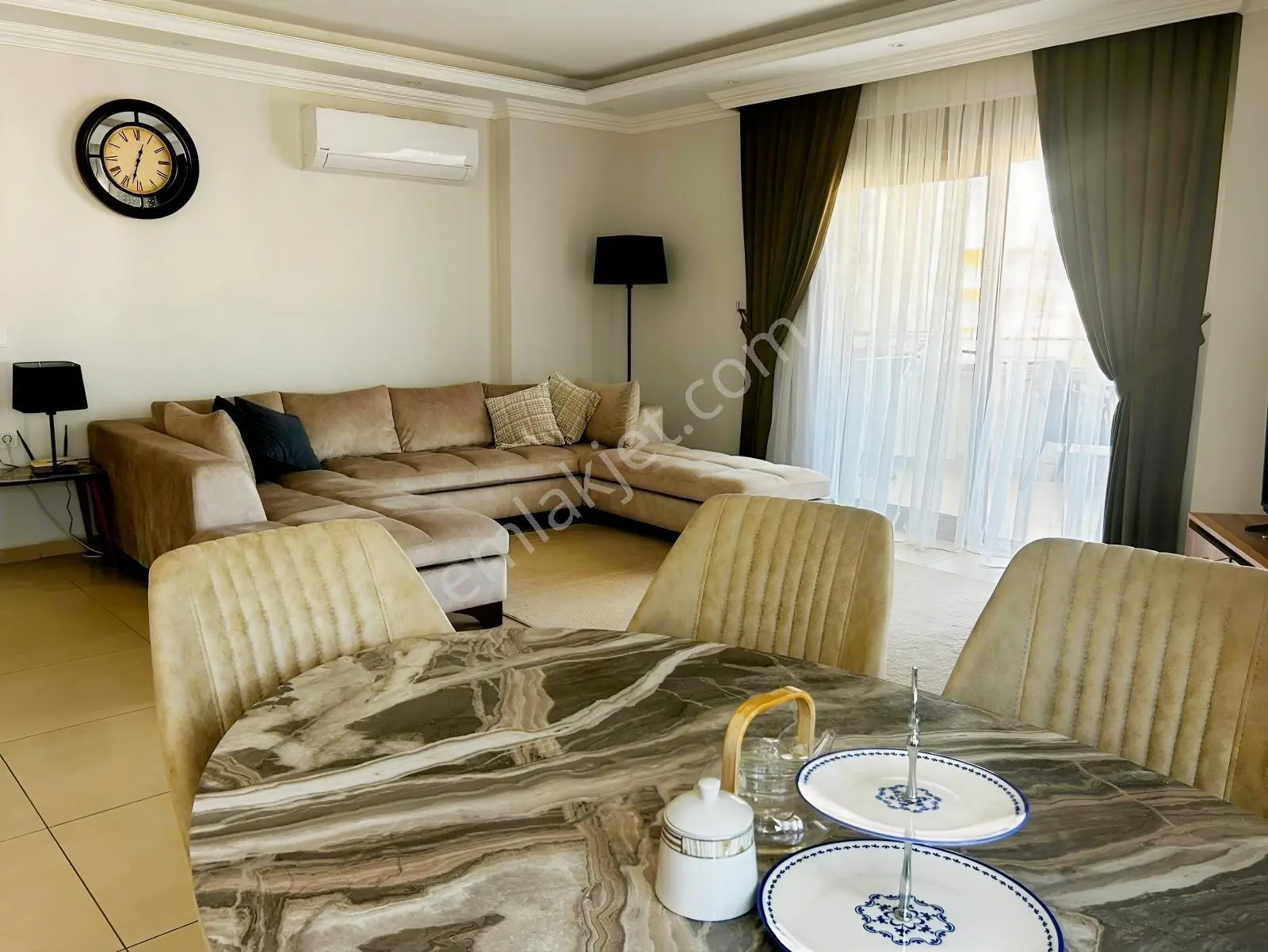 Alanya Mahmutlar'da Denize 150 M Manzaralı Eşyalı 115 M² 2+1 — fotoğraf 4