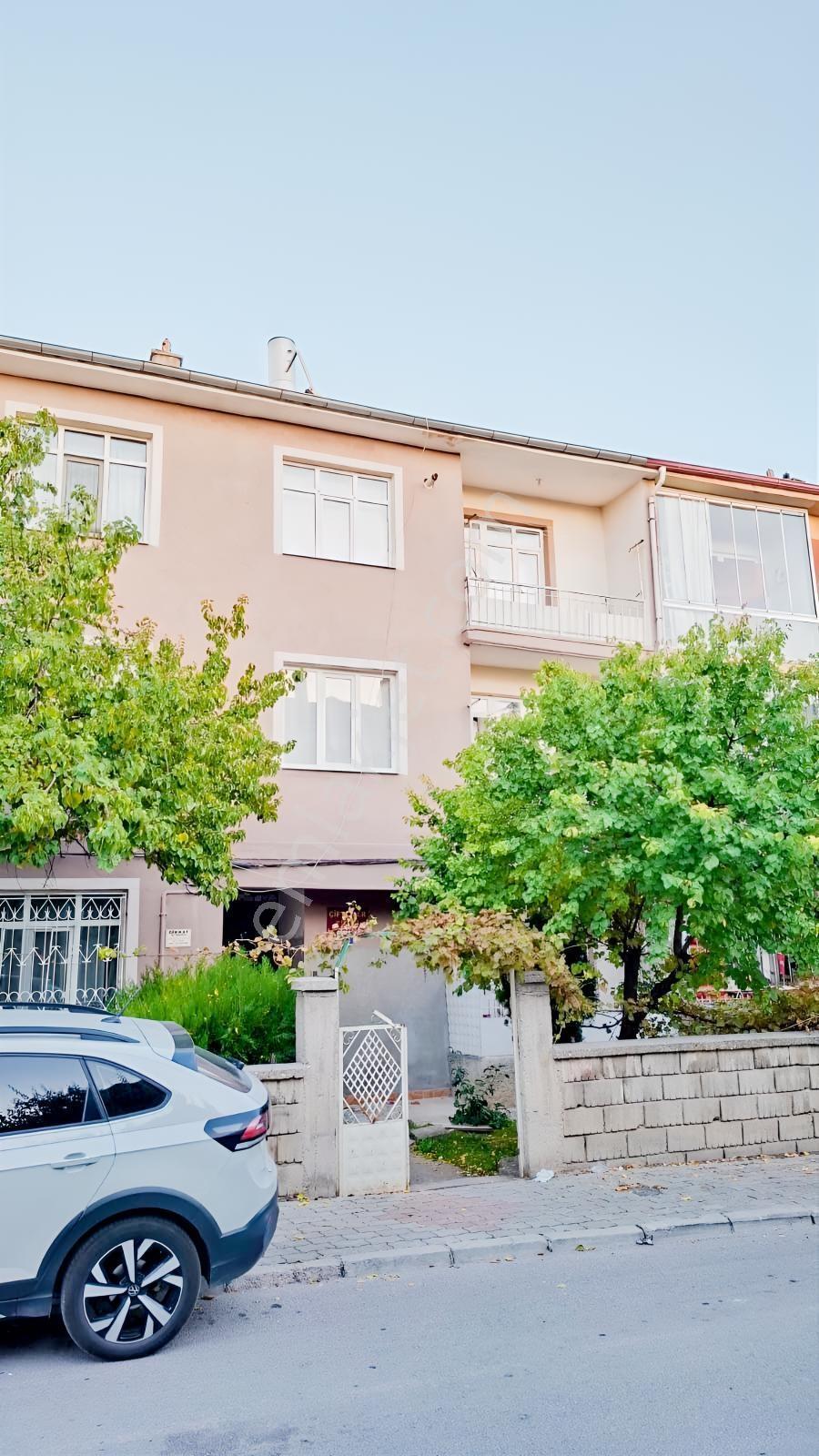 Malazgirt Mah. Bakımlı Yalıtımlı Satılık 3+1 Daire — fotoğraf 5