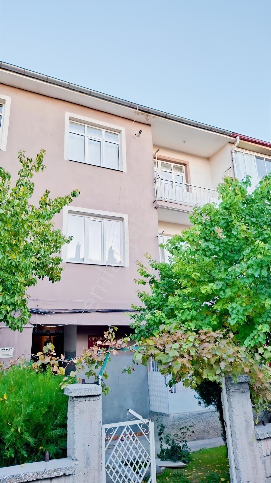 Malazgirt Mah. Bakımlı Yalıtımlı Satılık 3+1 Daire — fotoğraf 7