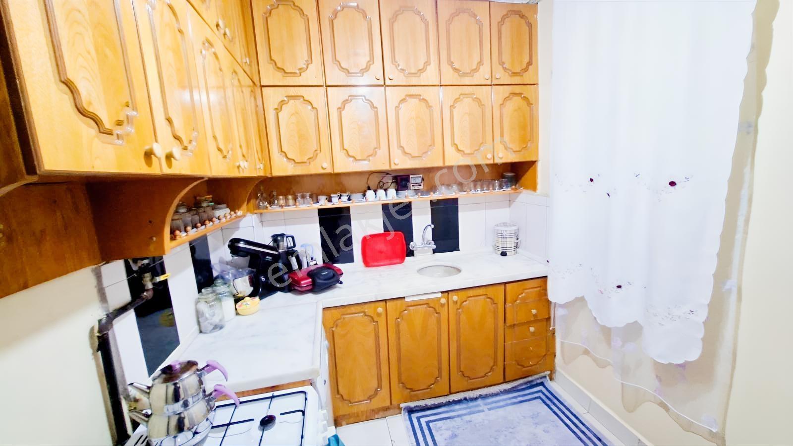 Malazgirt Mah. Bakımlı Yalıtımlı Satılık 3+1 Daire — fotoğraf 8