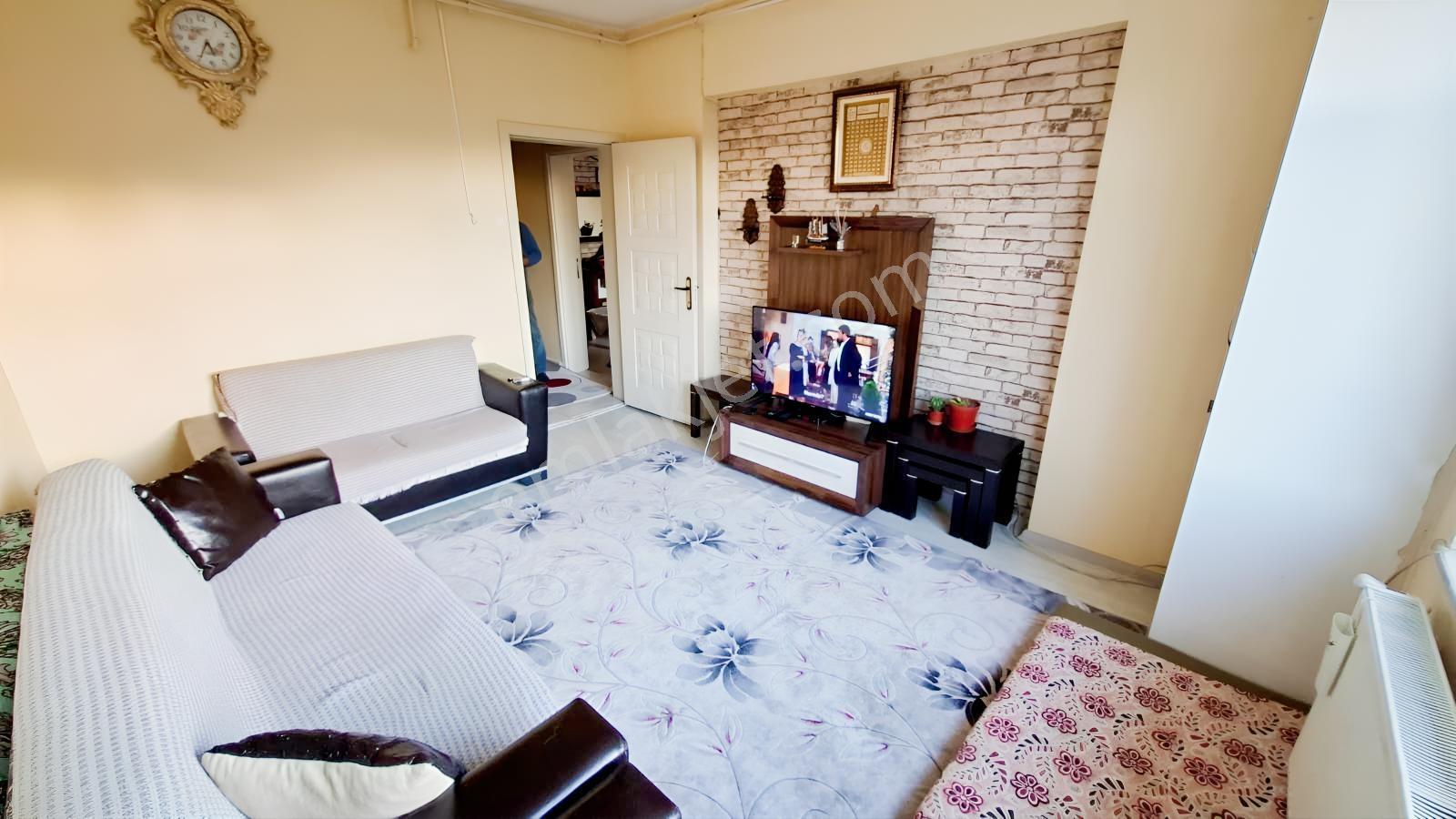Malazgirt Mah. Bakımlı Yalıtımlı Satılık 3+1 Daire — fotoğraf 14