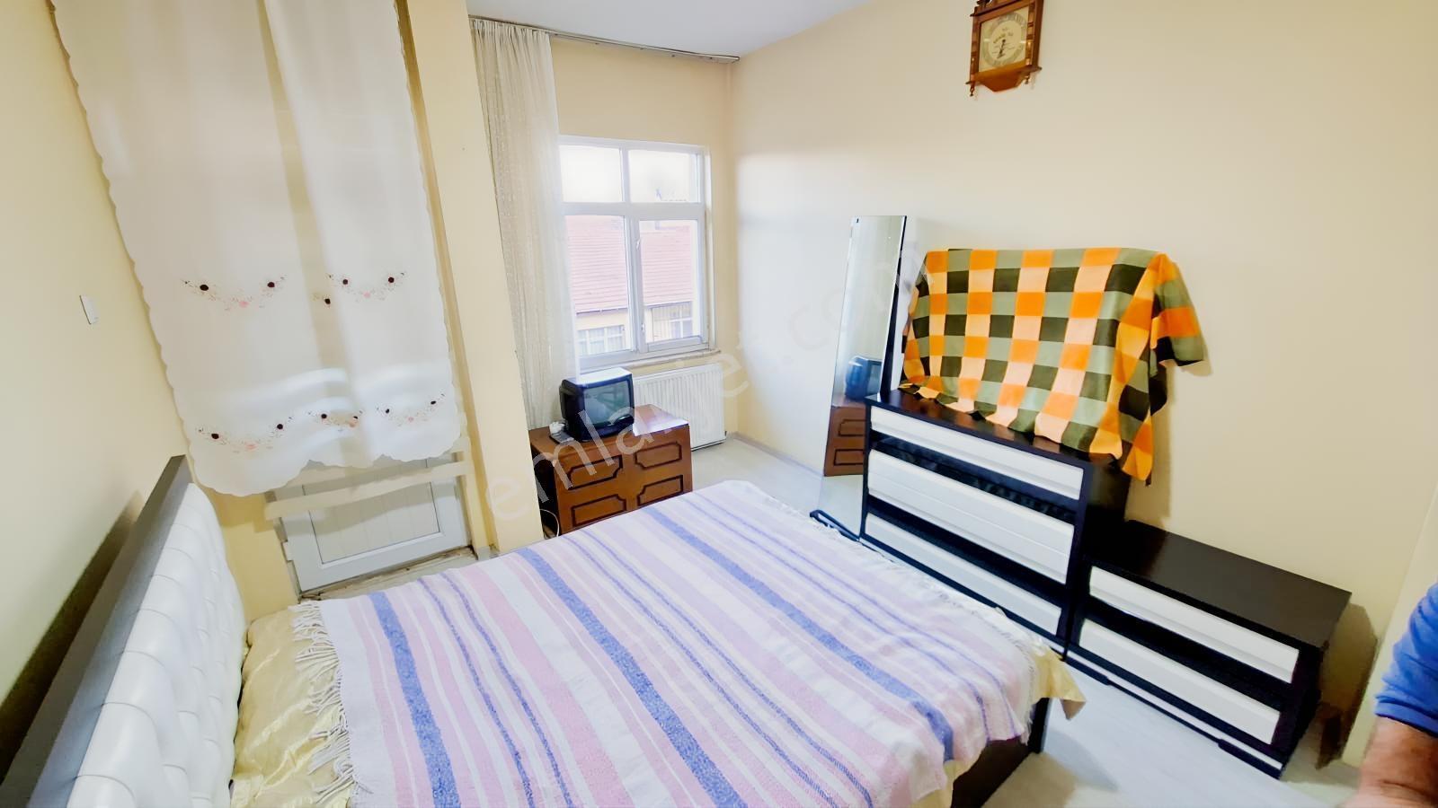 Malazgirt Mah. Bakımlı Yalıtımlı Satılık 3+1 Daire — fotoğraf 17