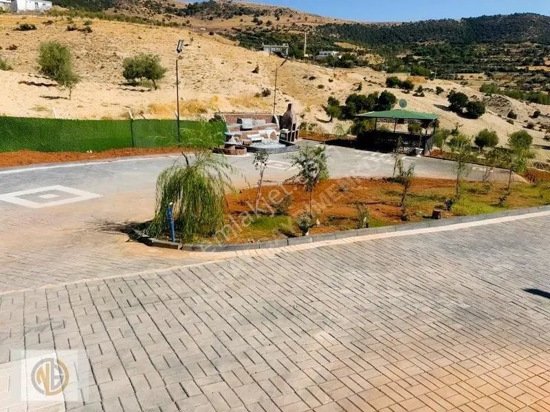 Kilis Gökmusa'da Zirve Konumda Satılık Bağevi - 4500 M² Arazi — fotoğraf 2