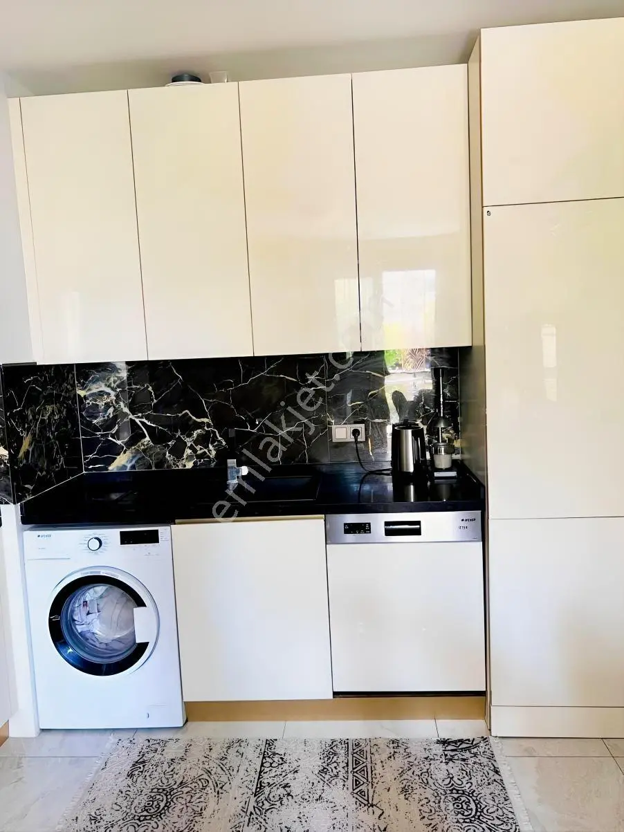 Alanya Oba'da Denize 300 M Full Aktiviteli Sitede Eşyalı 1+1 — fotoğraf 3