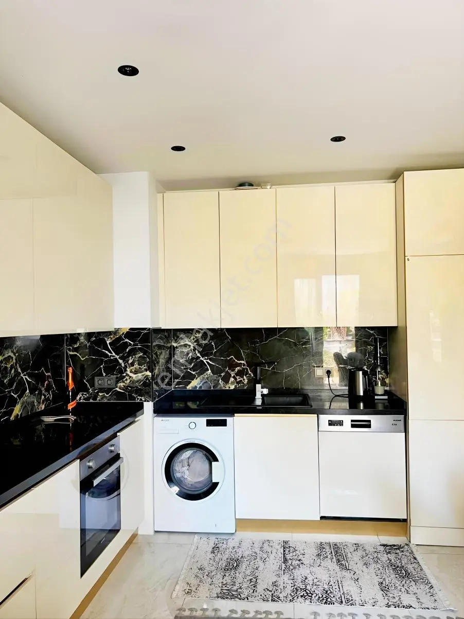 Alanya Oba'da Denize 300 M Full Aktiviteli Sitede Eşyalı 1+1 — fotoğraf 6