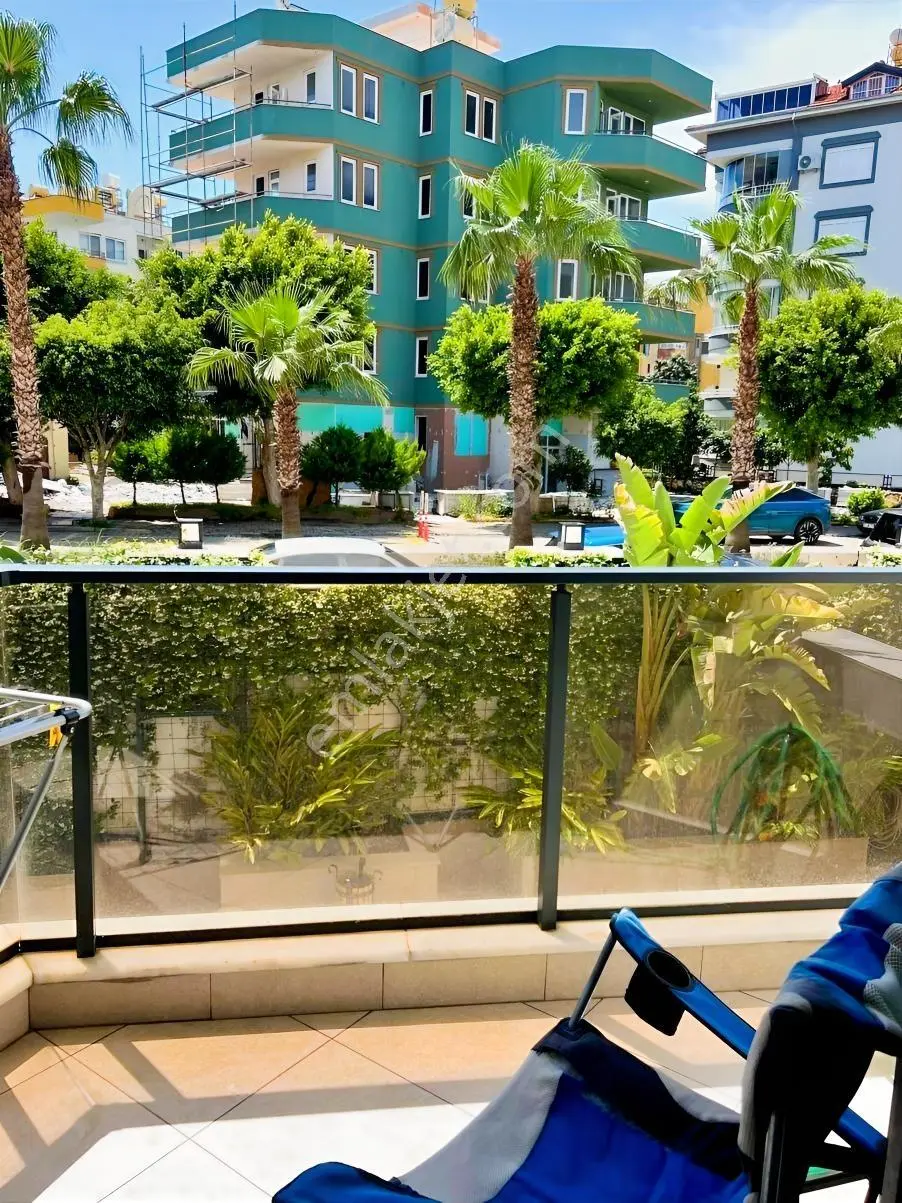 Alanya Oba'da Denize 300 M Full Aktiviteli Sitede Eşyalı 1+1 — fotoğraf 14