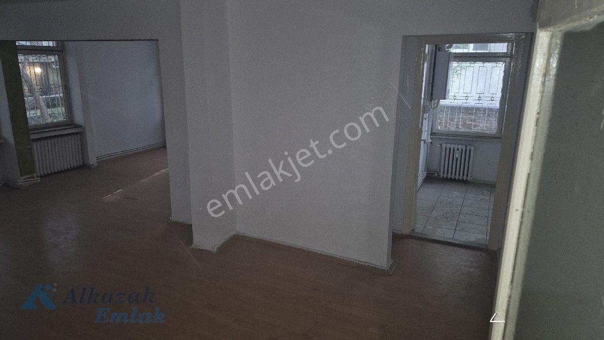 Ankara Çankaya Kocatepe Mahallesi'nde Bayındır 2 Sokakta Satılık Giriş 3+1 — fotoğraf 17