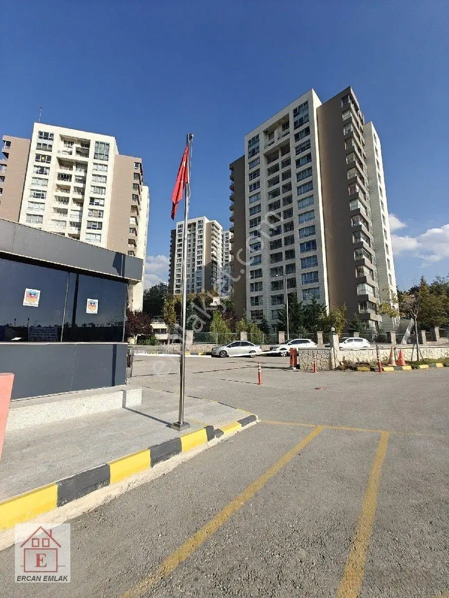 Gölbaşı İncek Vadi Konutları Sosyal Tesisi Karşısında Satılık Manzaralı 4+1 Dair...