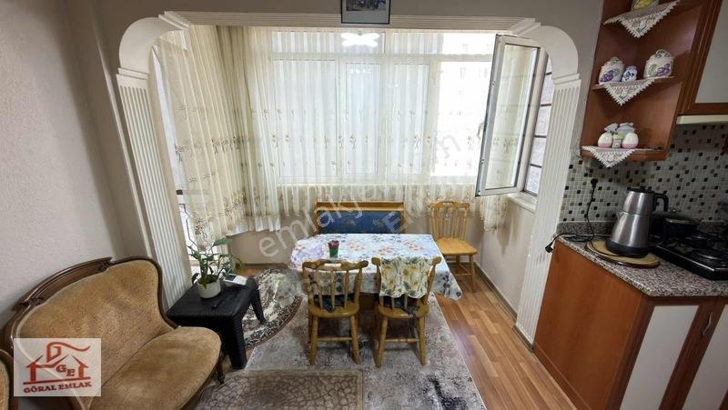 Göral Emlak'tan Muradiyede 3+1 Kapalı Mutfak Çift Cephe Daire — fotoğraf 4