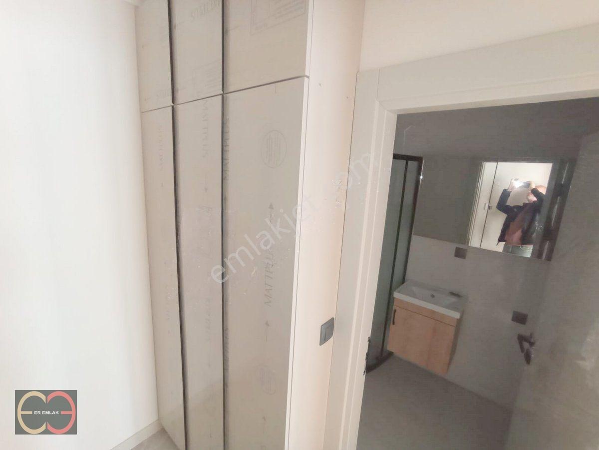 Anıttepe 'de Metroya Yakın Sıfır Binada Katta Satılık 1+1 Daire — fotoğraf 3