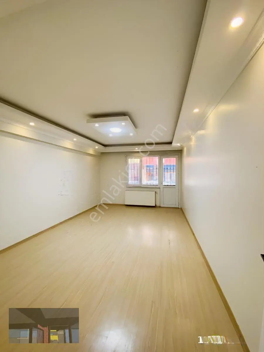 Merkezi Lokasyonda 100 M2 2+1 Satılık Daire — fotoğraf 4