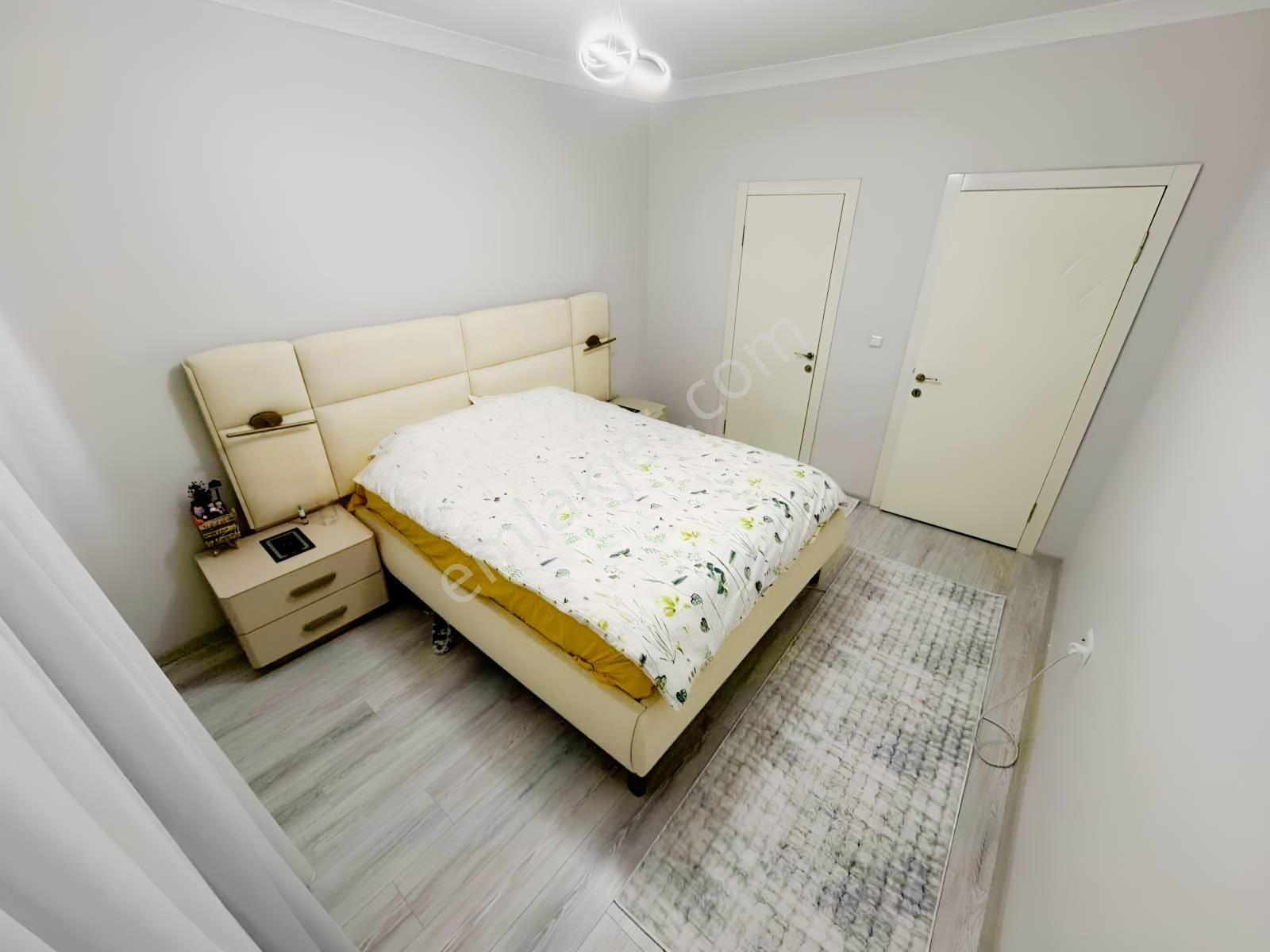 Gökçek Mah Batı Park Sitesinde Ara Katta 3+1 — fotoğraf 14