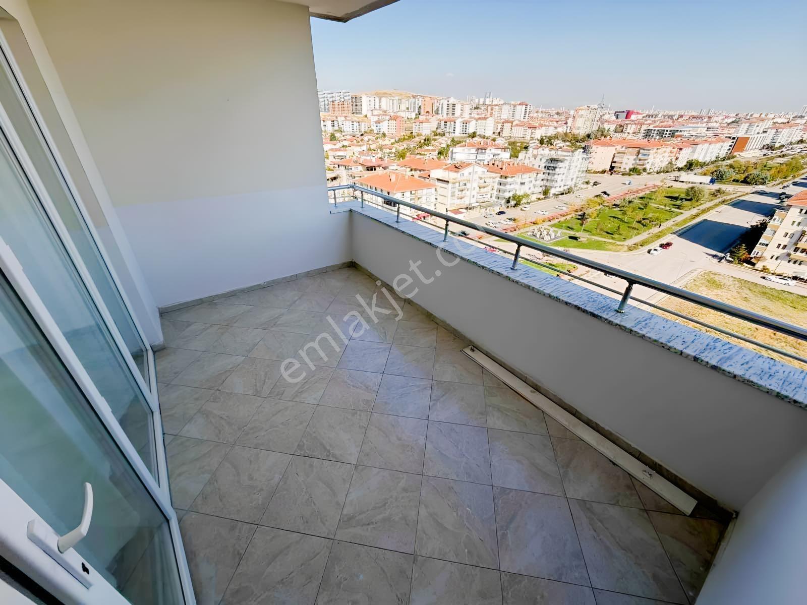 Gökçek Mah Batı Park Sitesinde Ara Katta 3+1 — fotoğraf 20