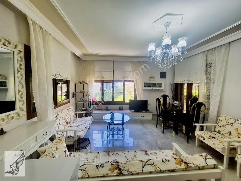Akarca Florya Sitesinde Dublex Eşyalı Villa Satılık — fotoğraf 6