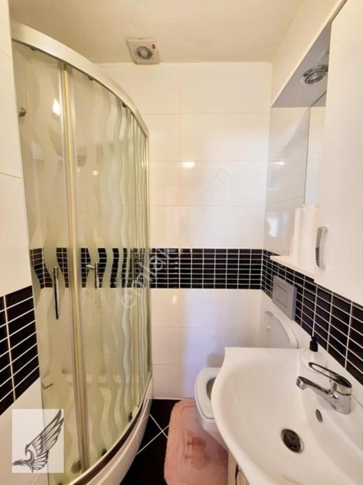 Akarca Florya Sitesinde Dublex Eşyalı Villa Satılık — fotoğraf 17