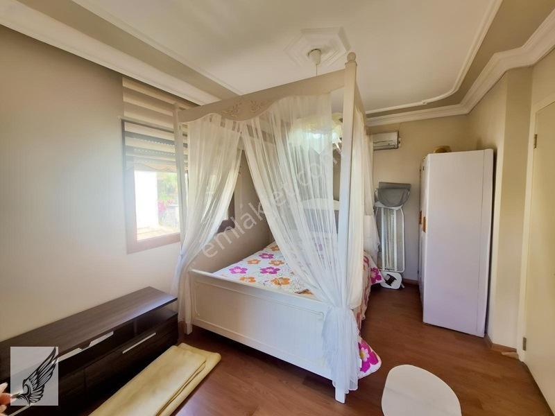 Akarca Florya Sitesinde Dublex Eşyalı Villa Satılık — fotoğraf 27