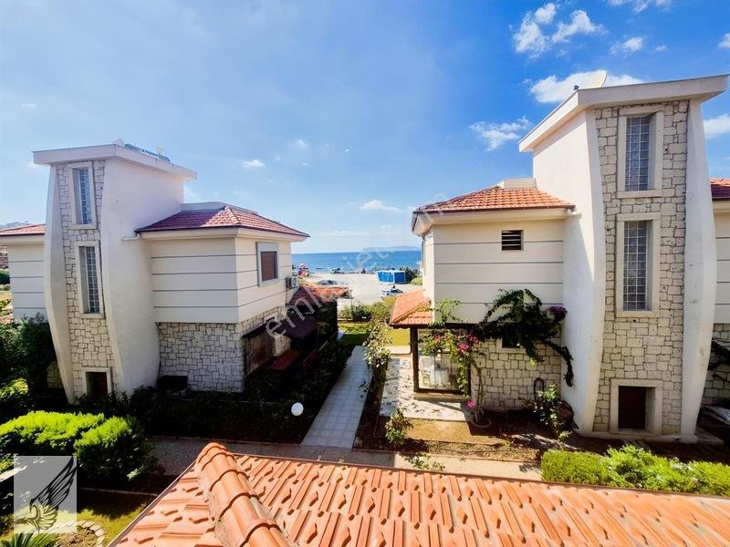 Akarca Florya Sitesinde Dublex Eşyalı Villa Satılık — fotoğraf 30