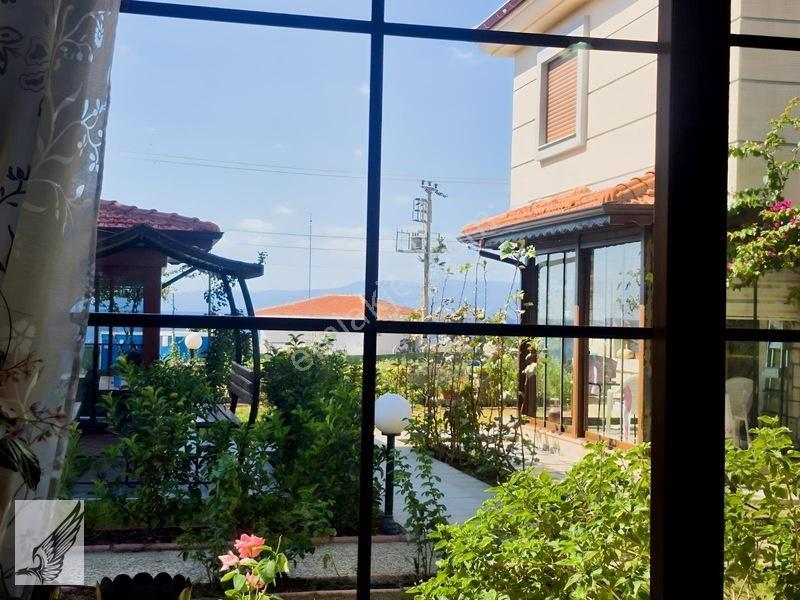 Akarca Florya Sitesinde Dublex Eşyalı Villa Satılık — fotoğraf 35