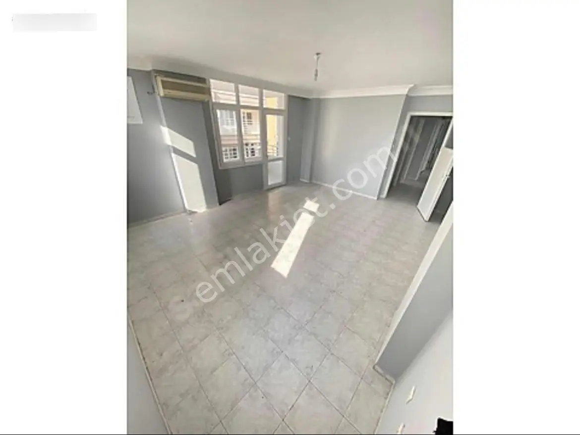 3+1güzelyalı İllerbankası 8-8katı 2banyo 200m2 Gd Cephe Kap.mutfak 21-25yaş Az Hasarlı. — fotoğraf 12