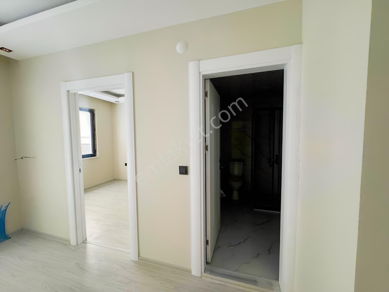 Satılık 1+1 Sıfır Daire Ayrı Mutfak Teraslı Öğretmen Evi Arkası — fotoğraf 3